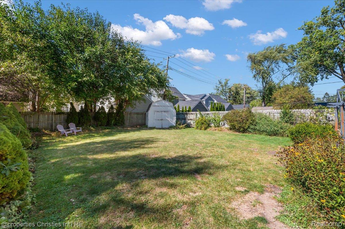 305 N Kenwood Avenue