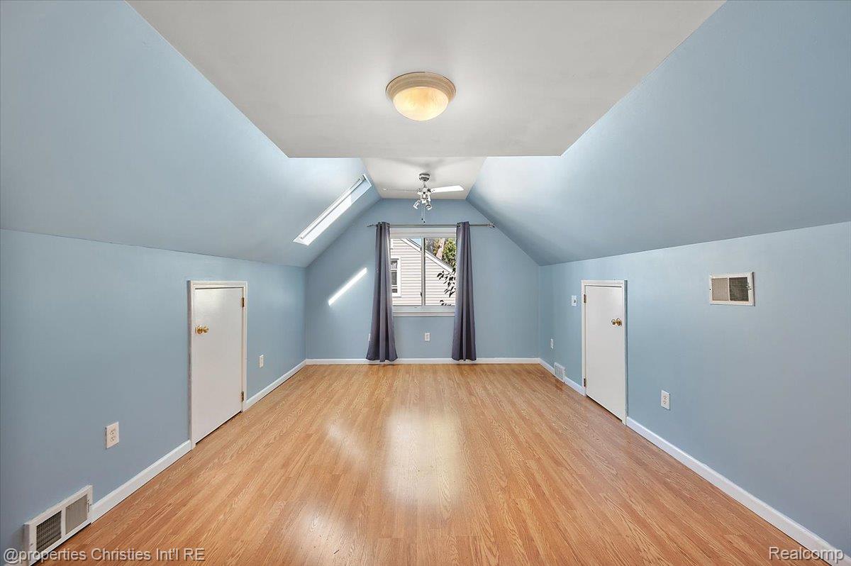 305 N Kenwood Avenue