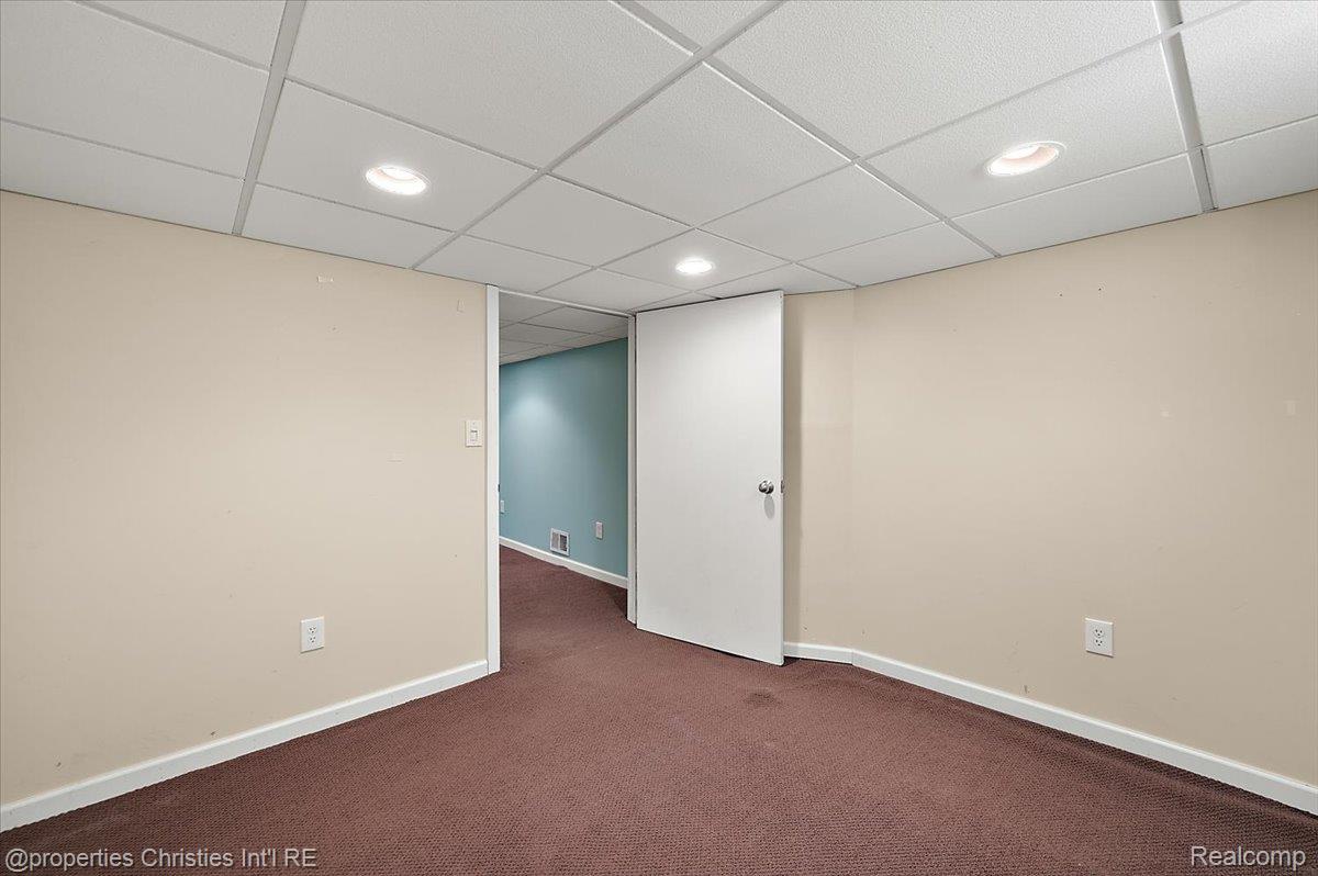 305 N Kenwood Avenue