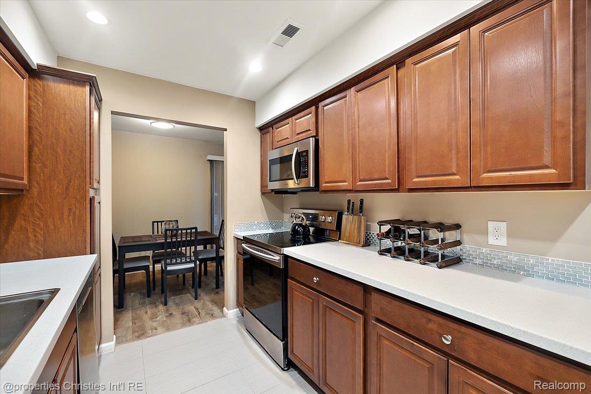 30052 W 12 Mile Road 62