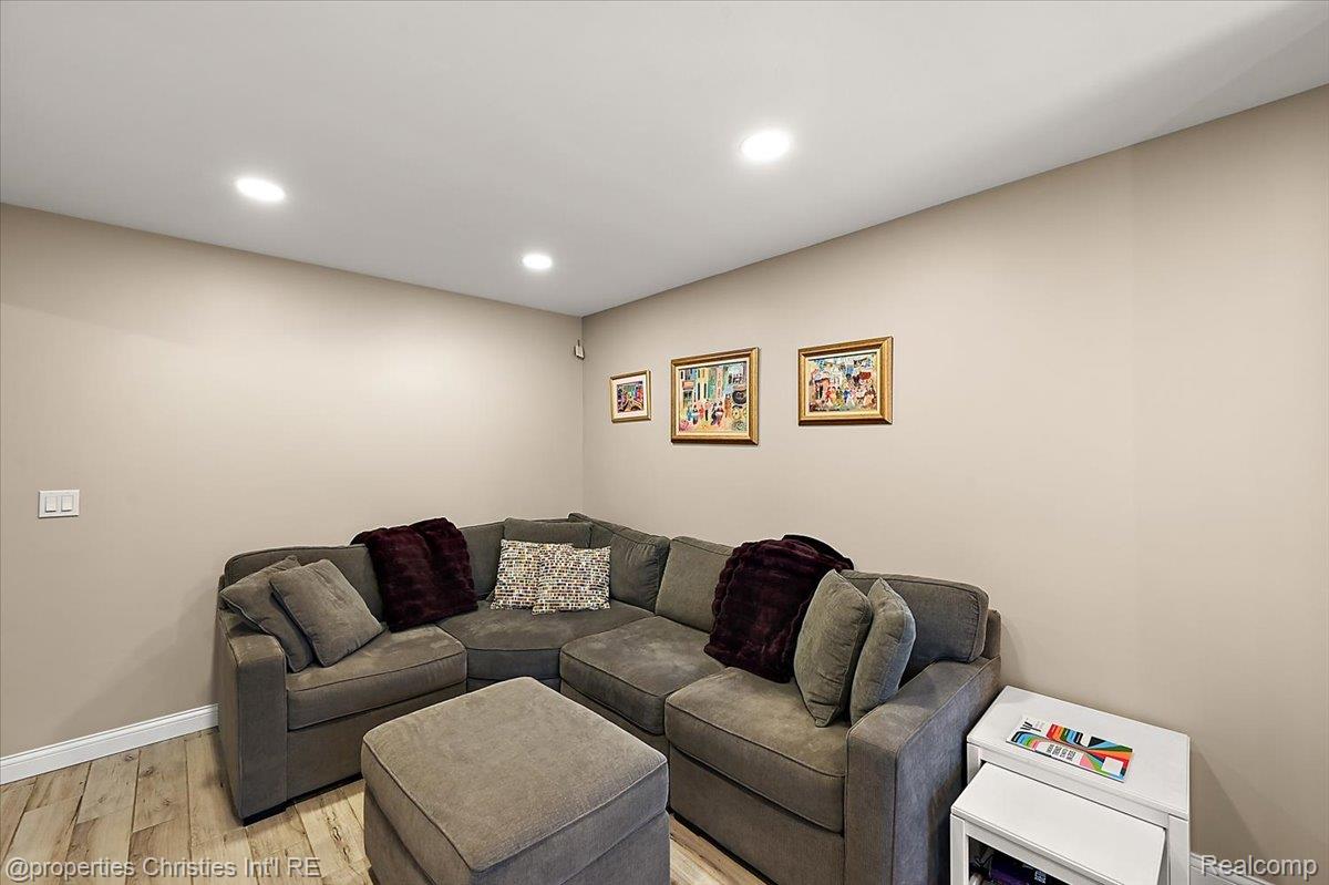 26010 Marlowe Place
