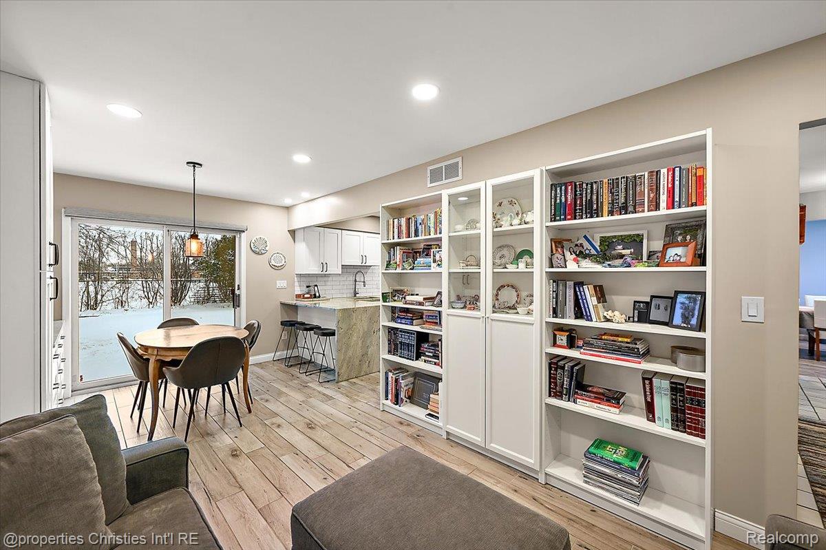 26010 Marlowe Place