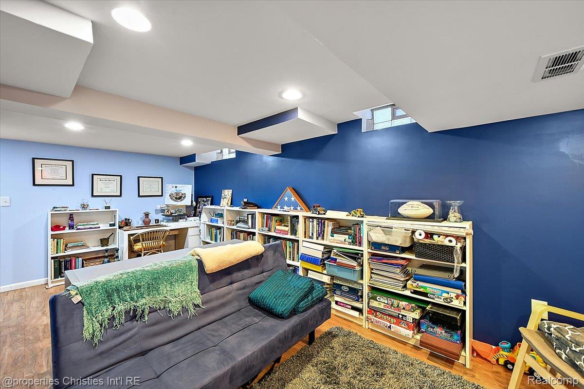 26010 Marlowe Place