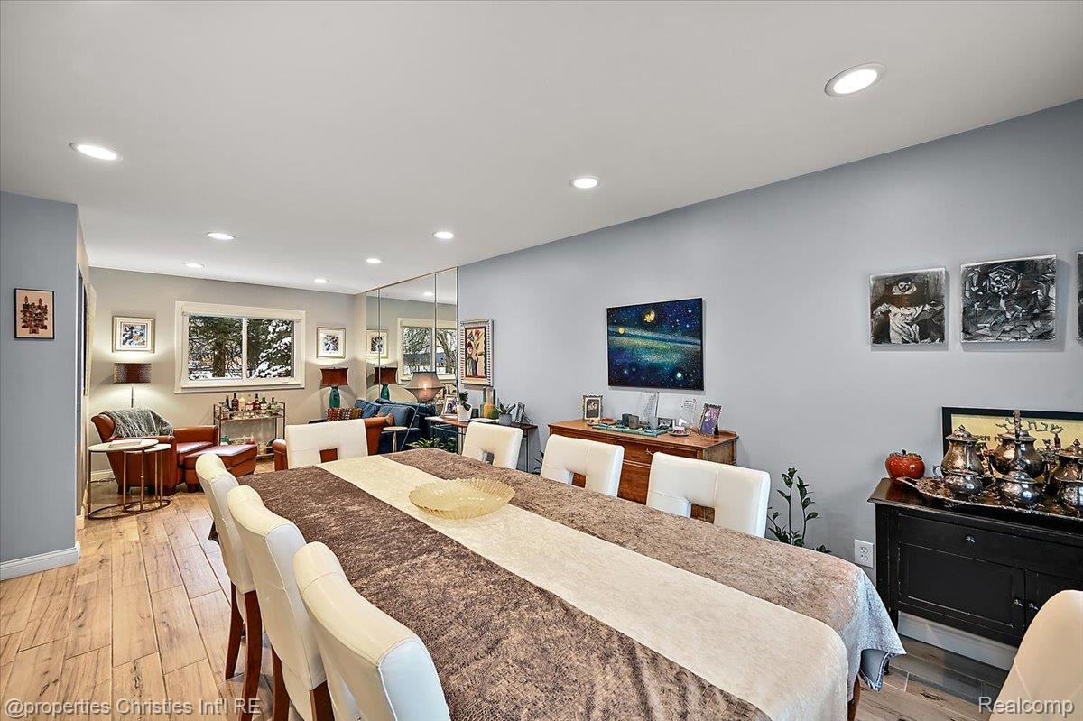 26010 Marlowe Place