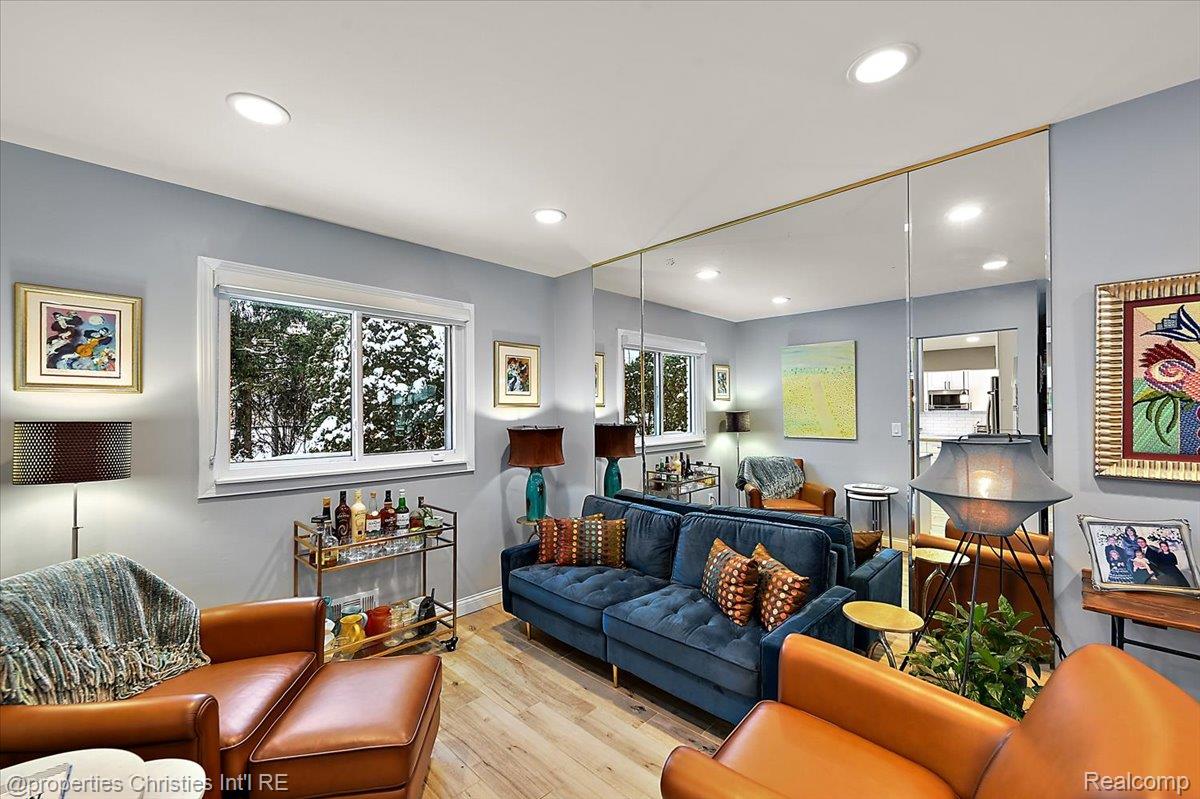 26010 Marlowe Place