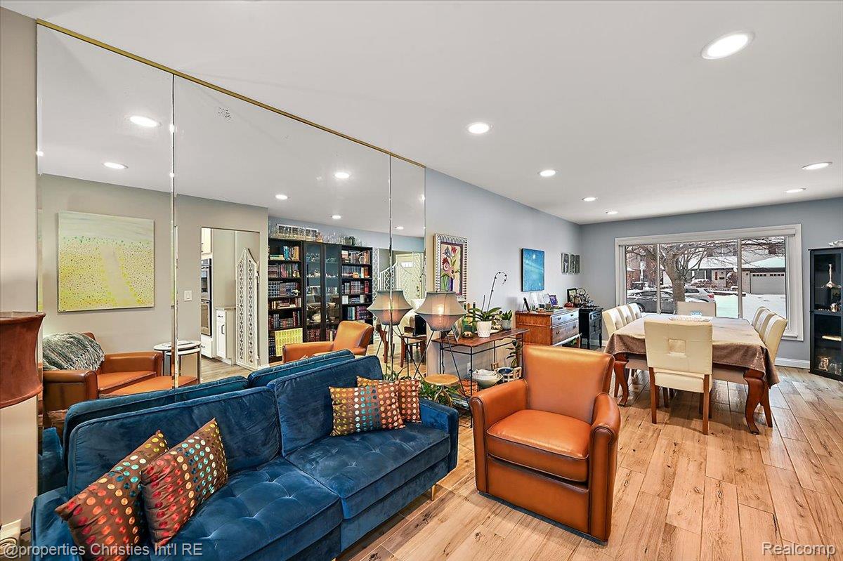 26010 Marlowe Place