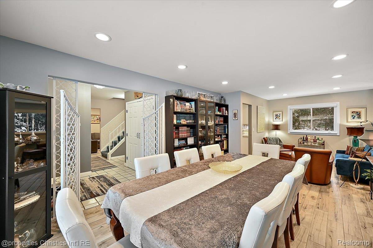 26010 Marlowe Place