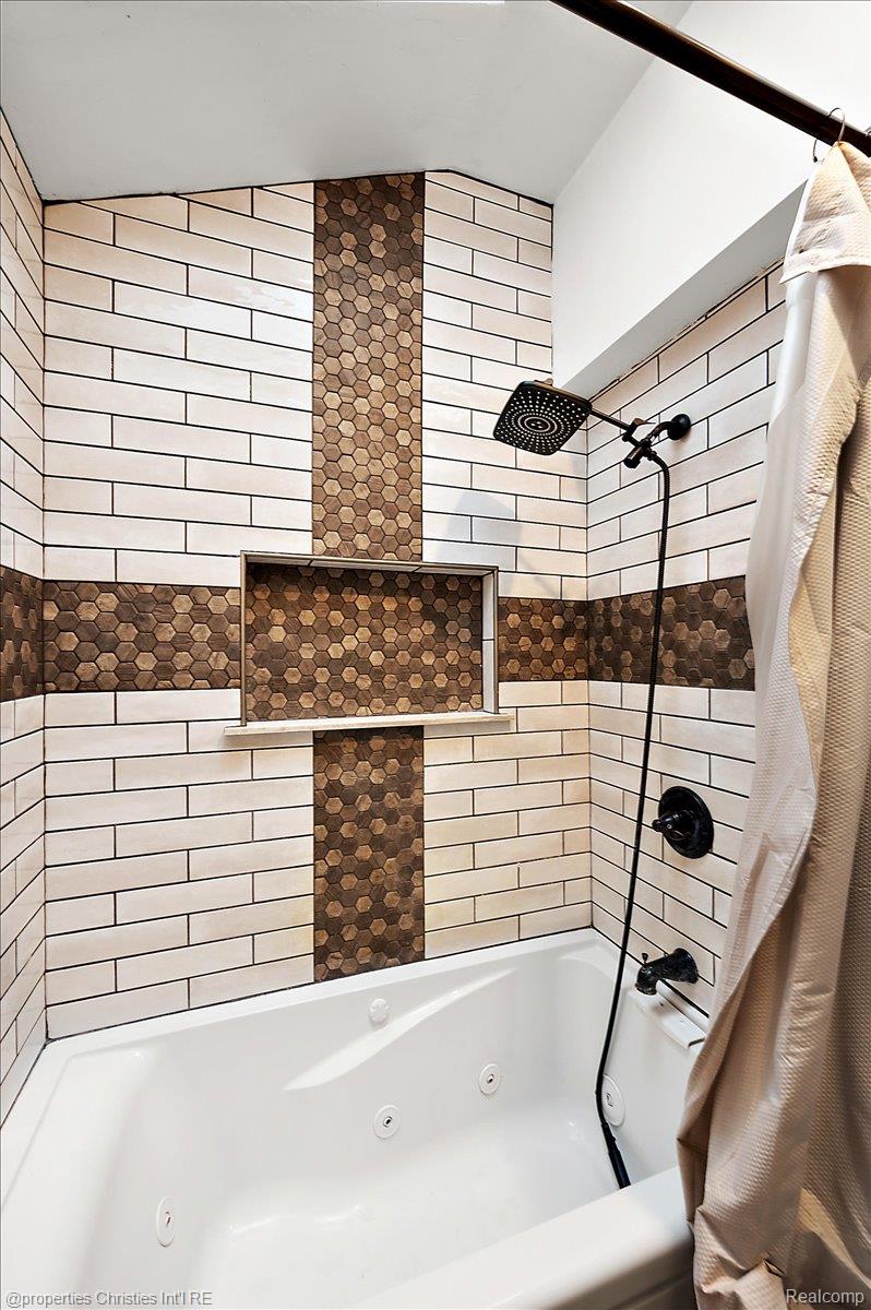 7387 Lawrence Street