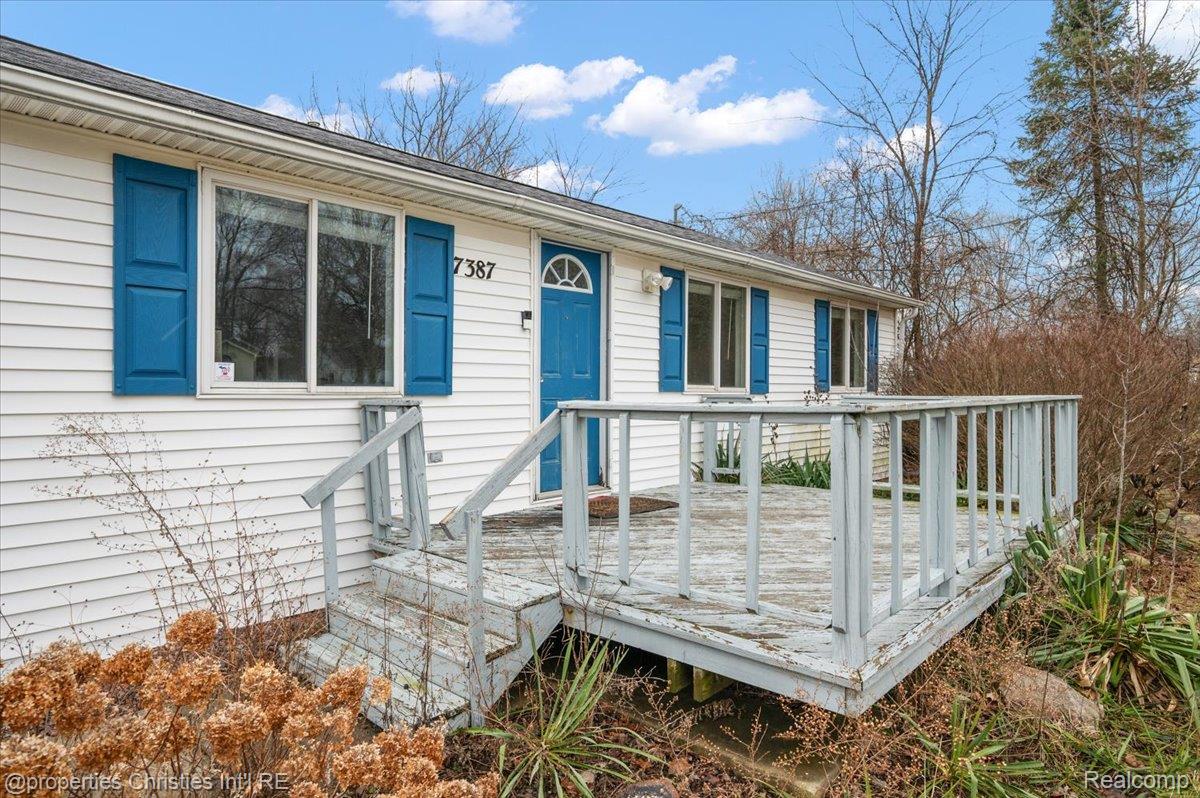 7387 Lawrence Street