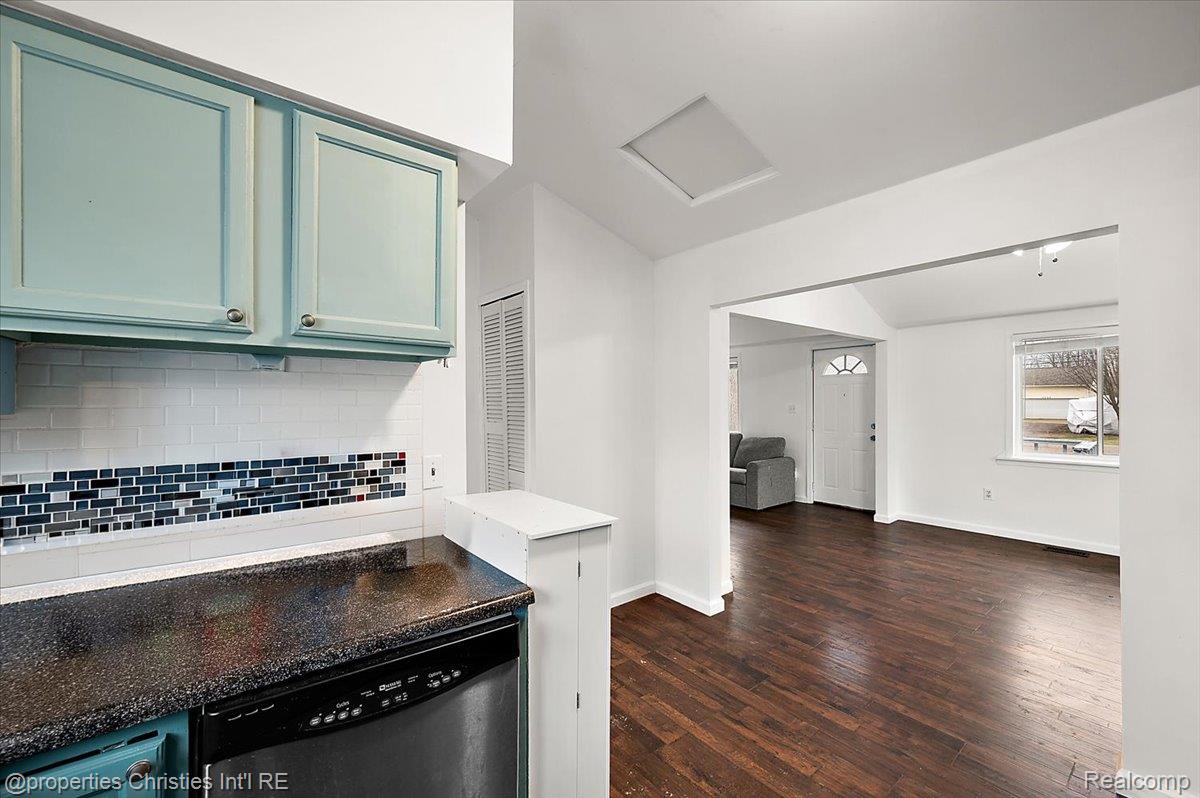 7387 Lawrence Street