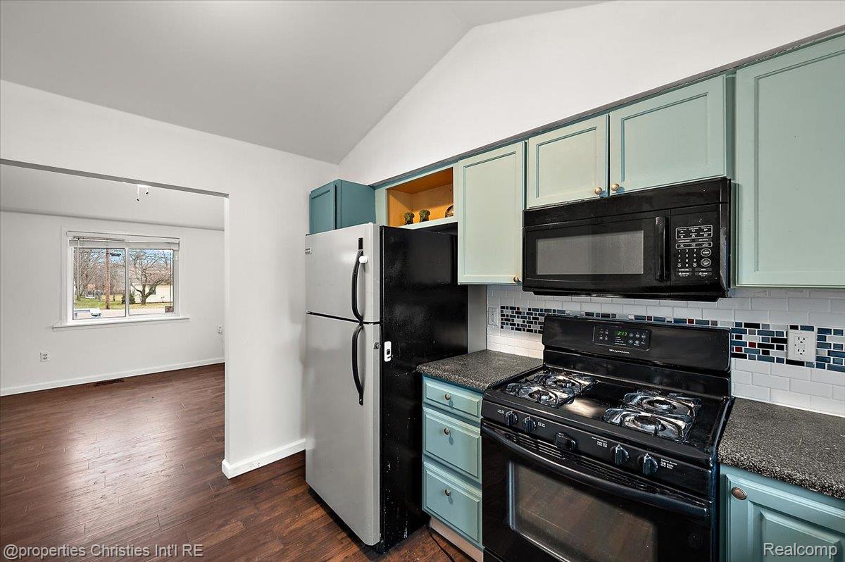 7387 Lawrence Street