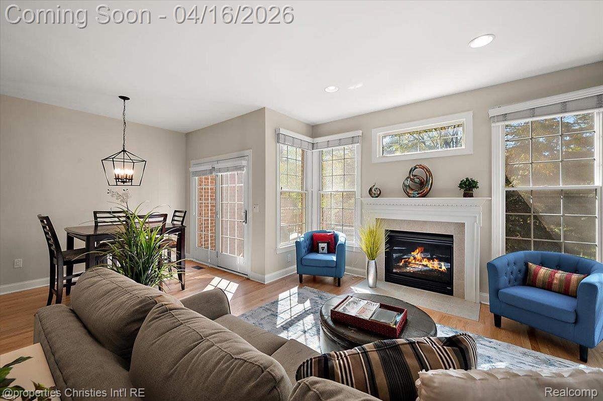 44683 Broadmoor Circle N