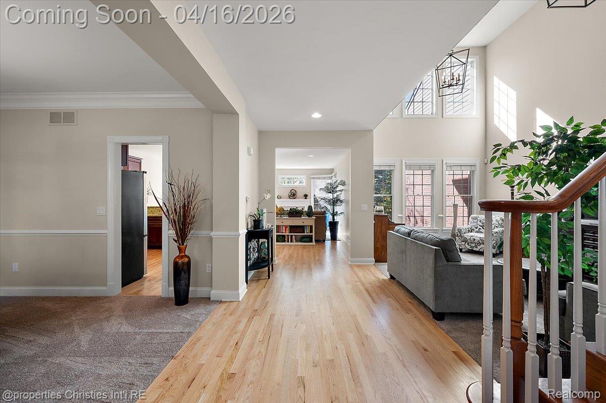 44683 Broadmoor Circle N