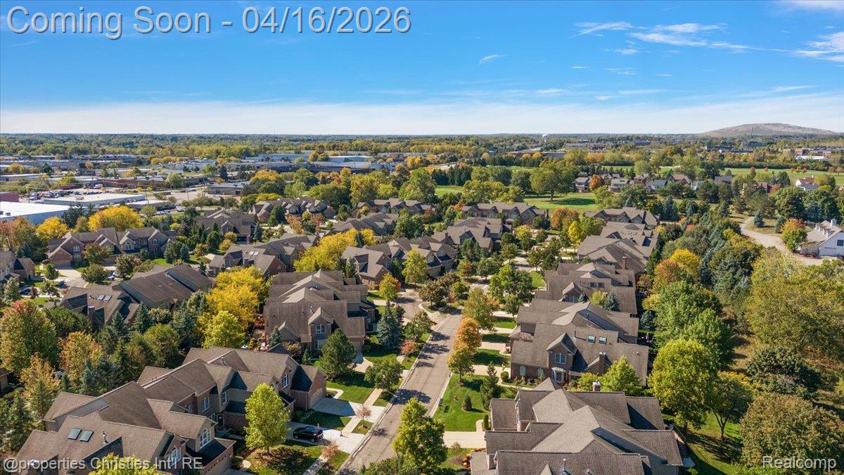 44683 Broadmoor Circle N