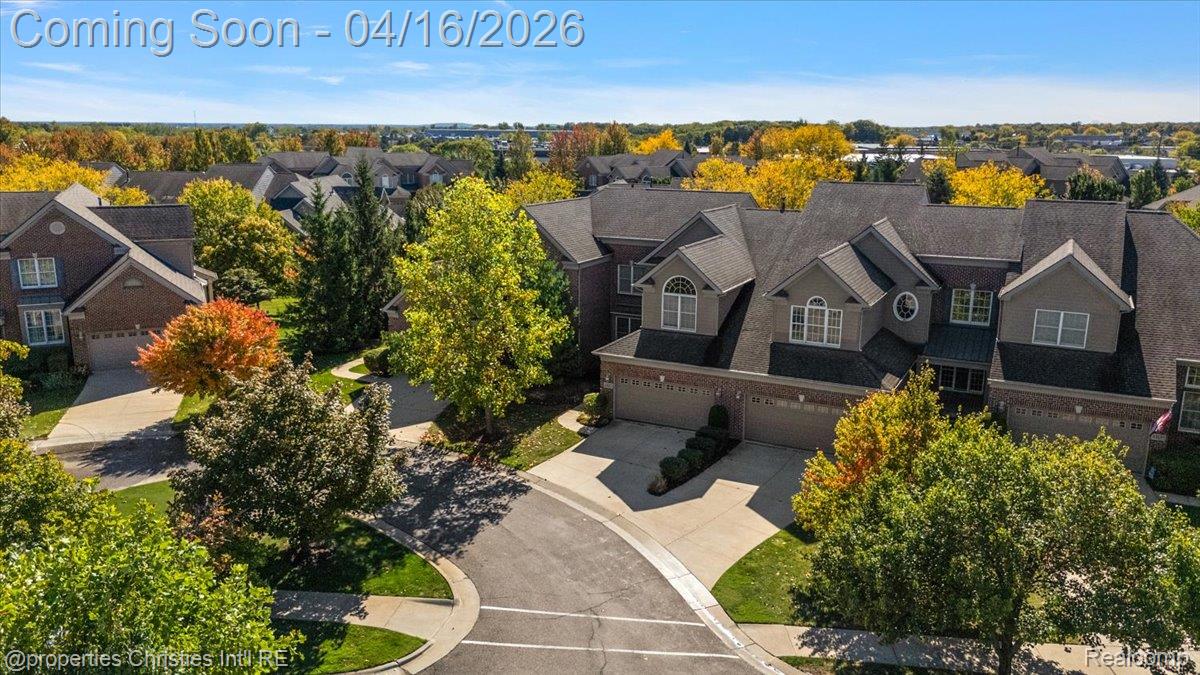 44683 Broadmoor Circle N