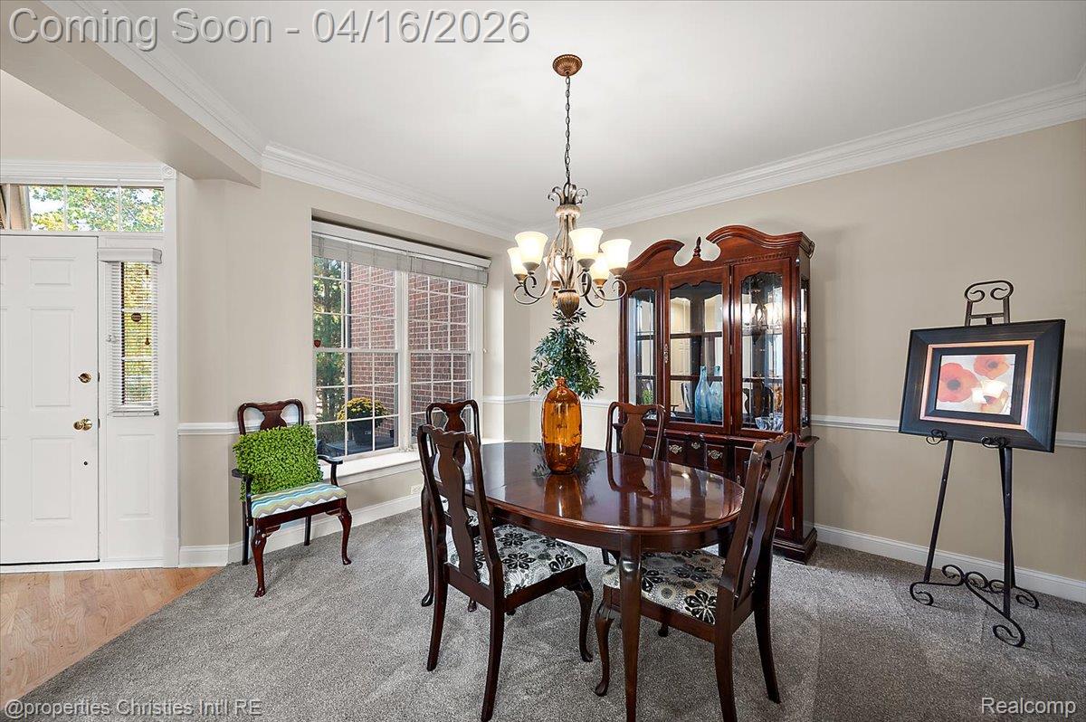 44683 Broadmoor Circle N