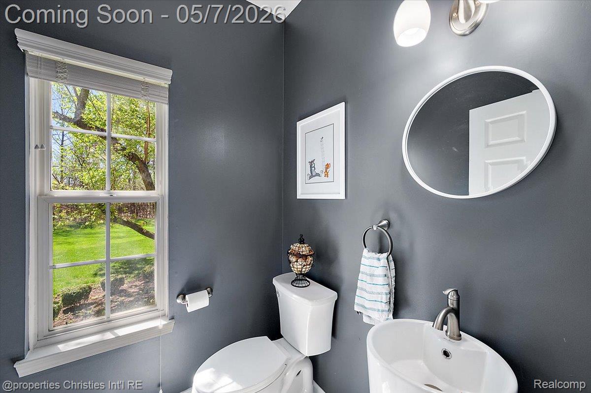 38385 Churchill Lane