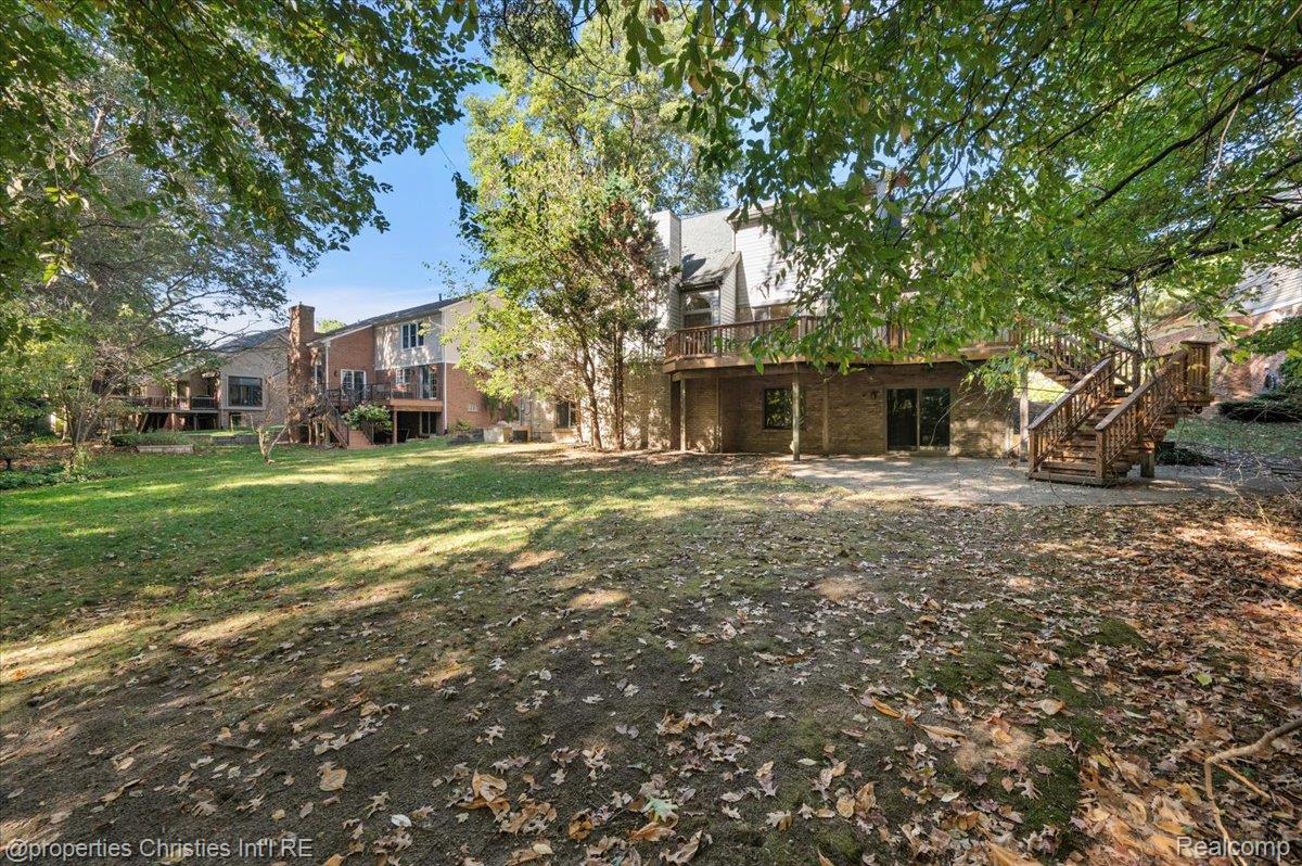 6835 High Ridge Road