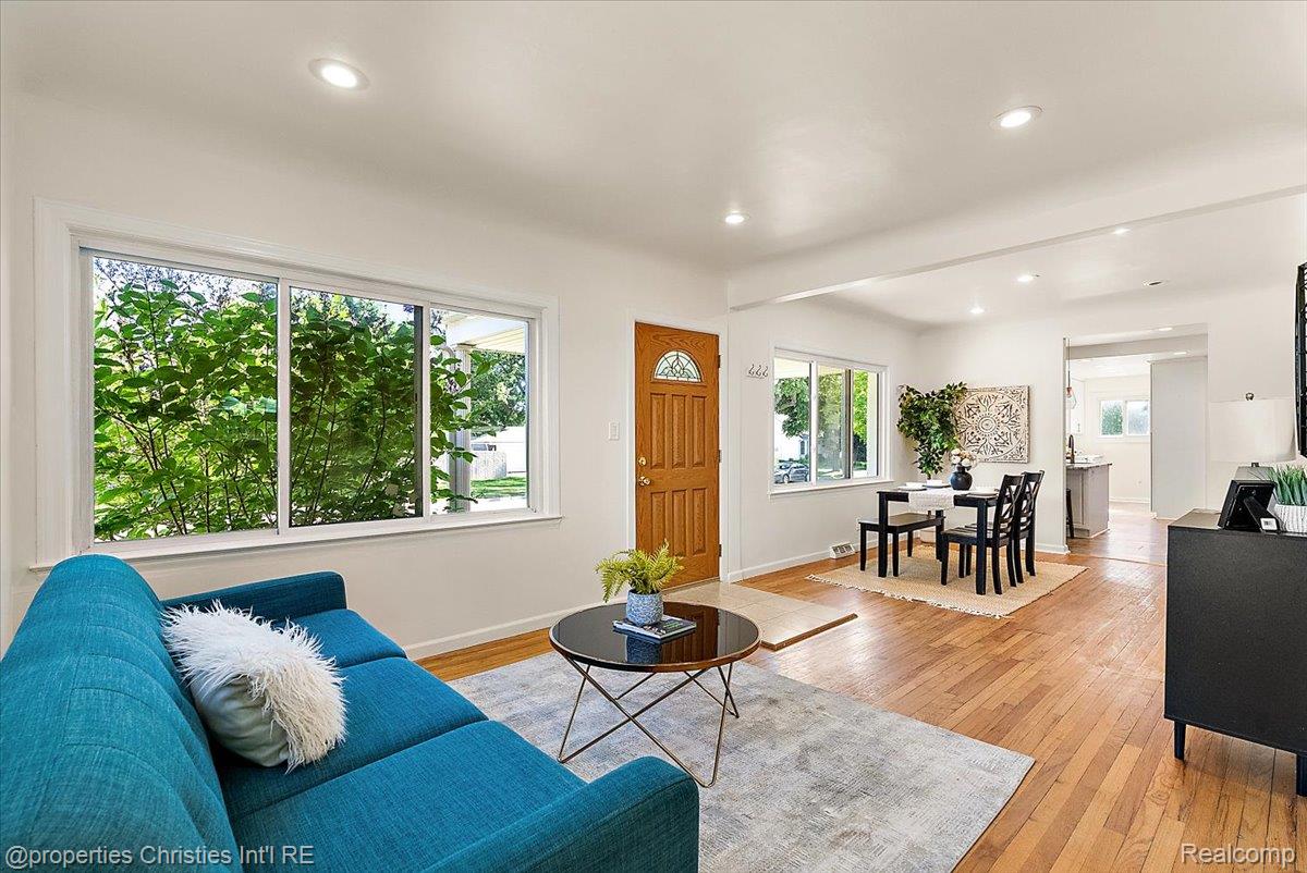 14201 Kingston Street
