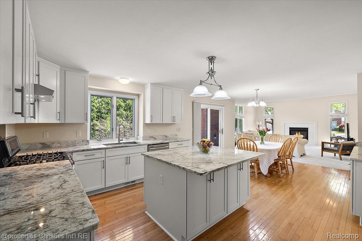 4708 Holland Drive