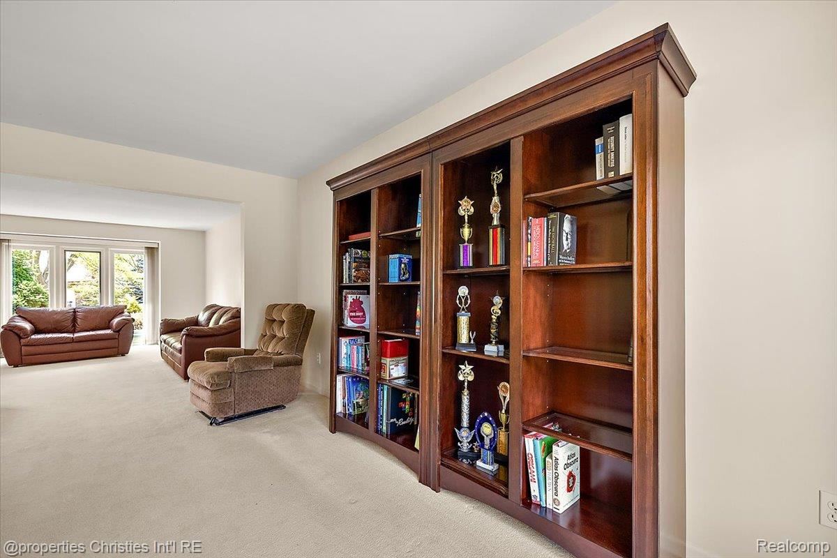 4708 Holland Drive