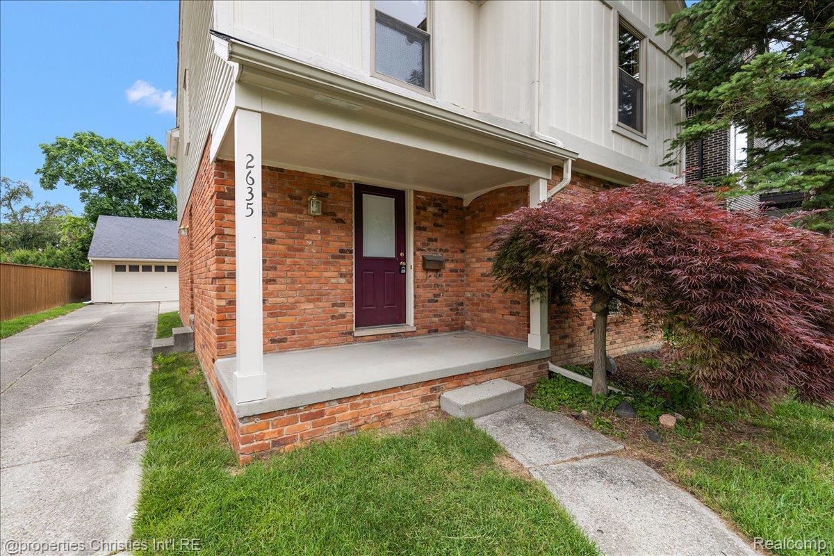2635 Dorchester Road