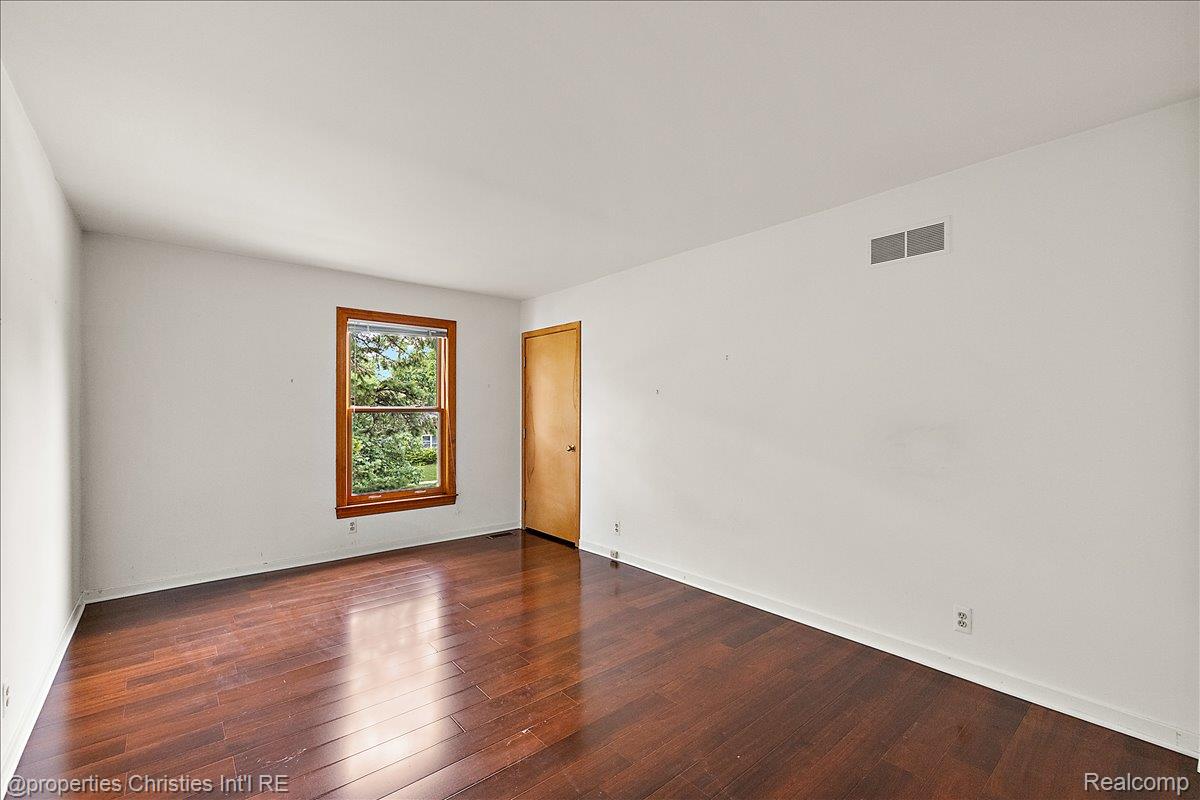 2635 Dorchester Road