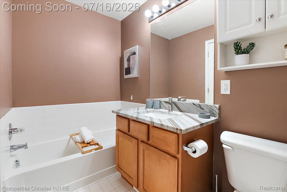 1422 Raliegh Place