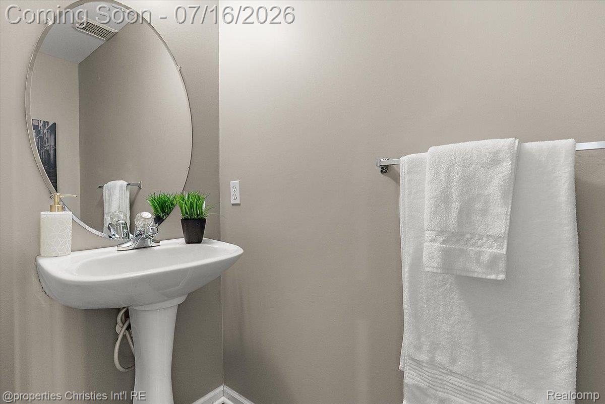 1422 Raliegh Place