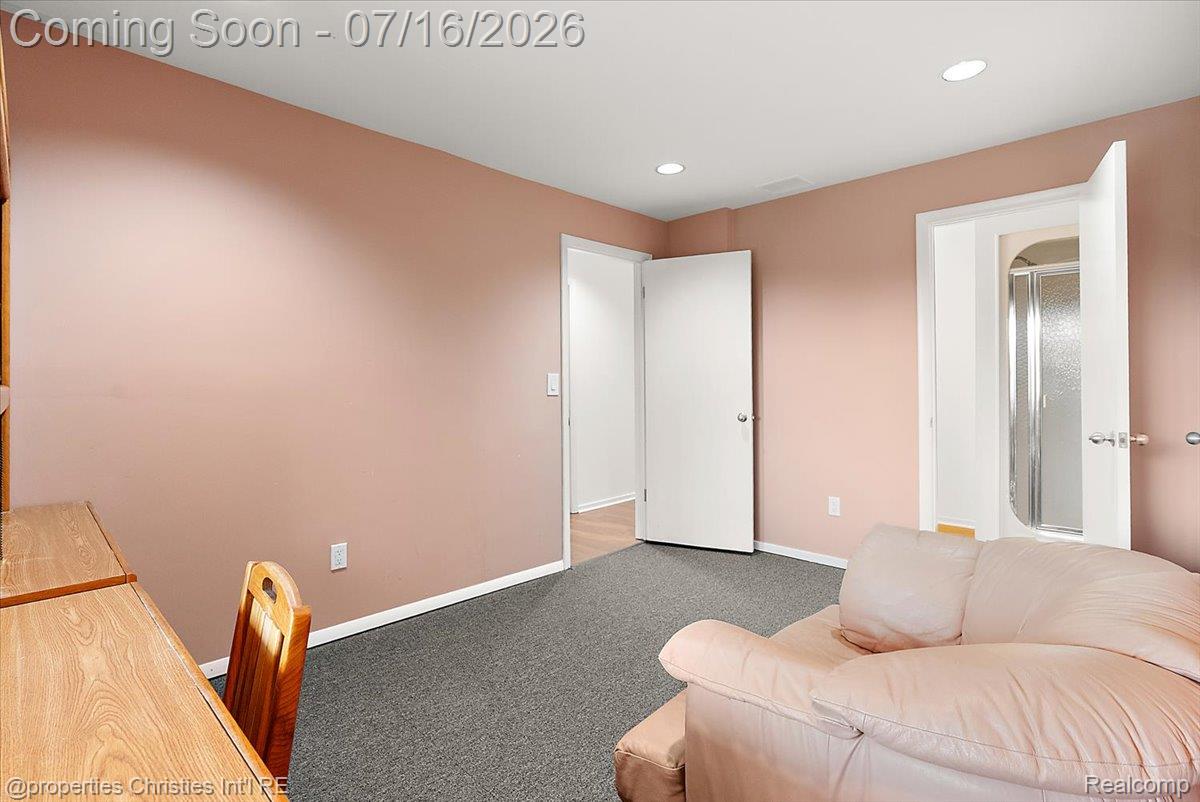 4948 Champlain Circle