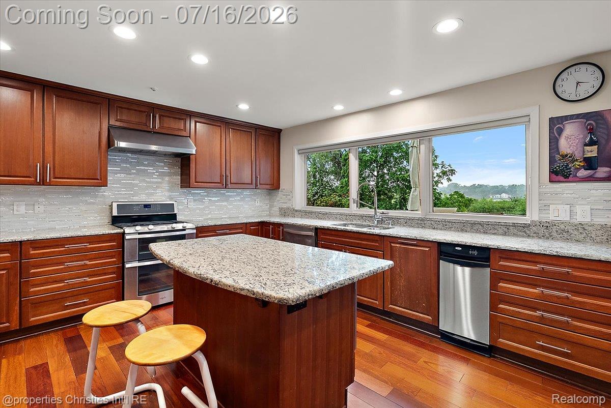 4948 Champlain Circle