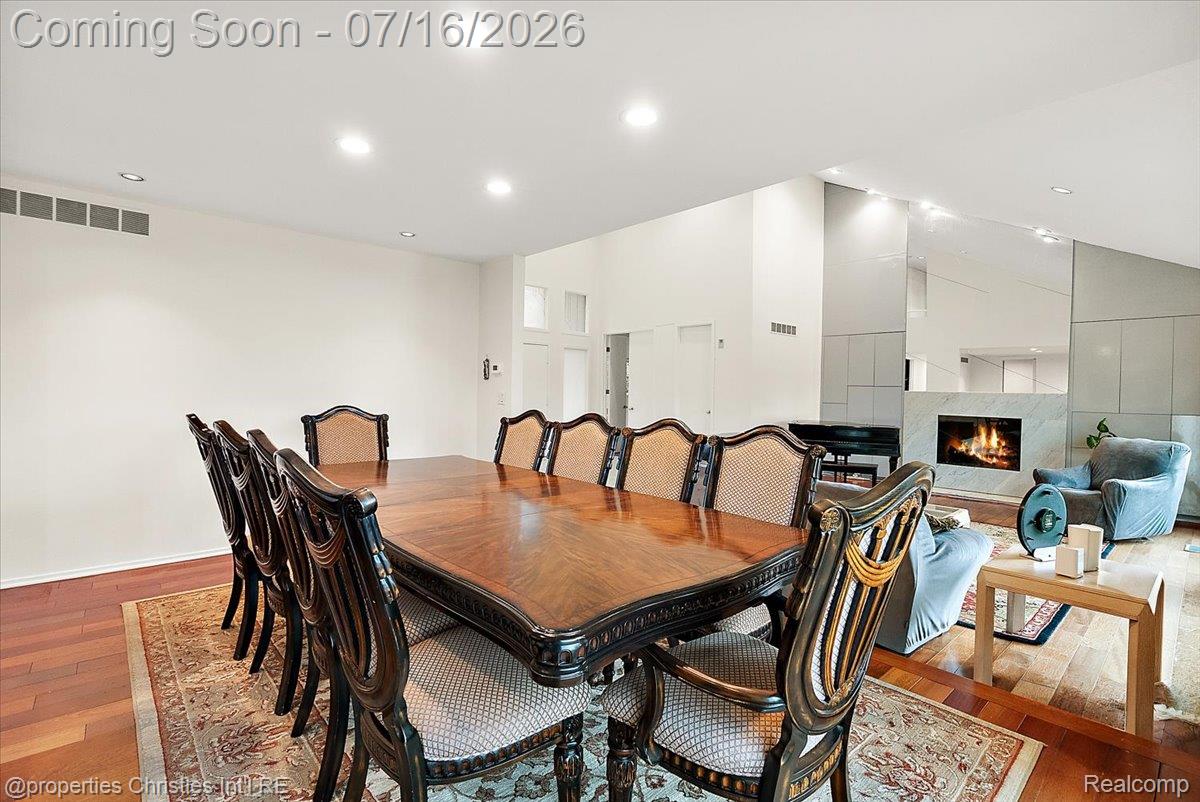 4948 Champlain Circle