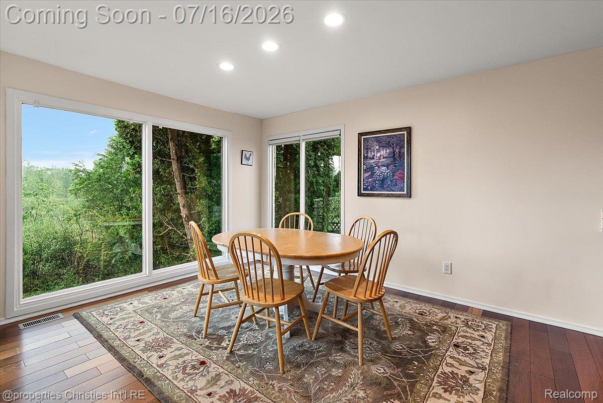 4948 Champlain Circle