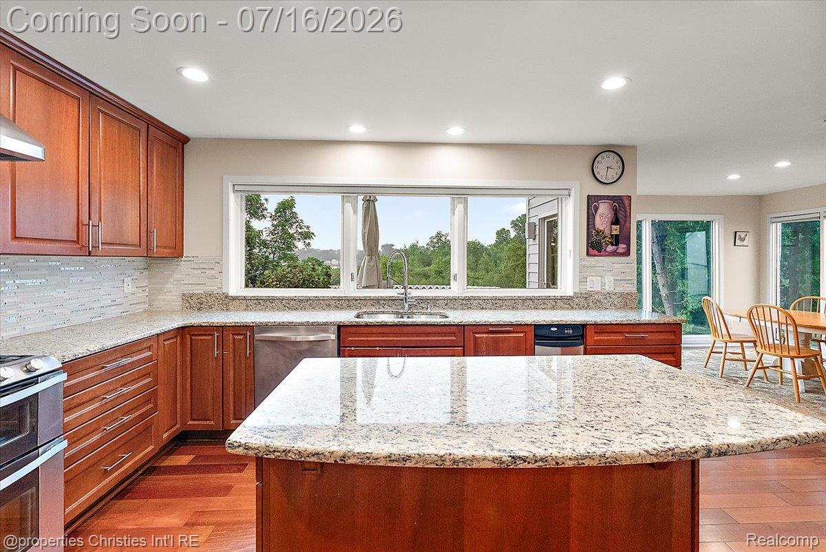 4948 Champlain Circle
