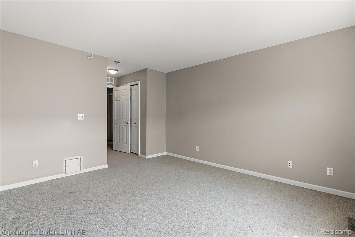 1422 Raliegh Place