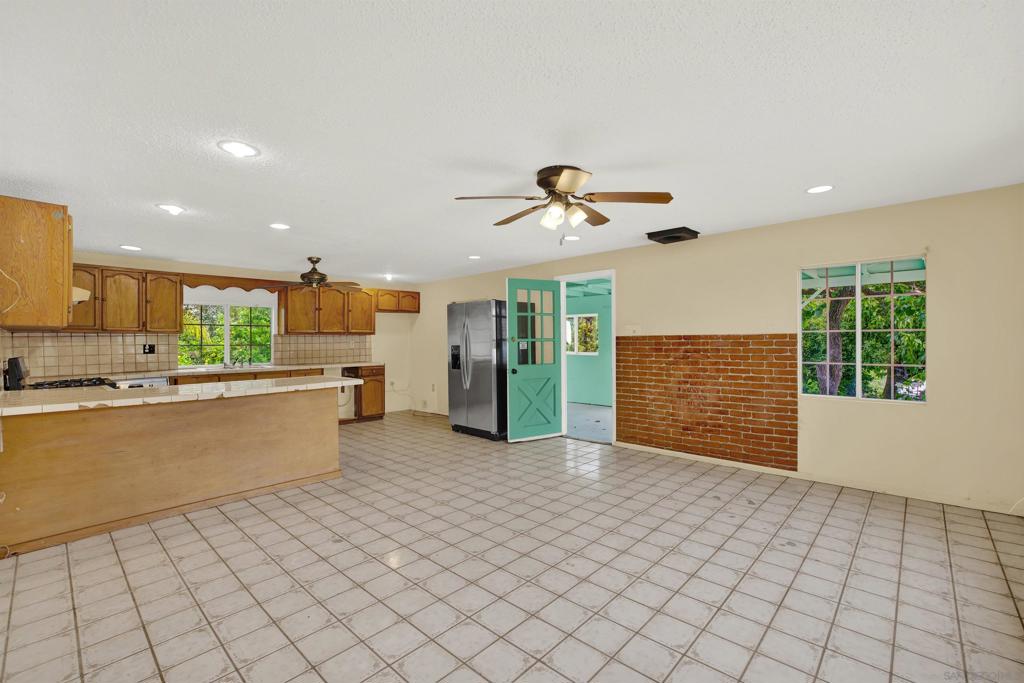 533 Mar Vista Dr