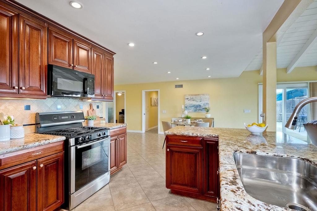 13654 Ahwahnee Way