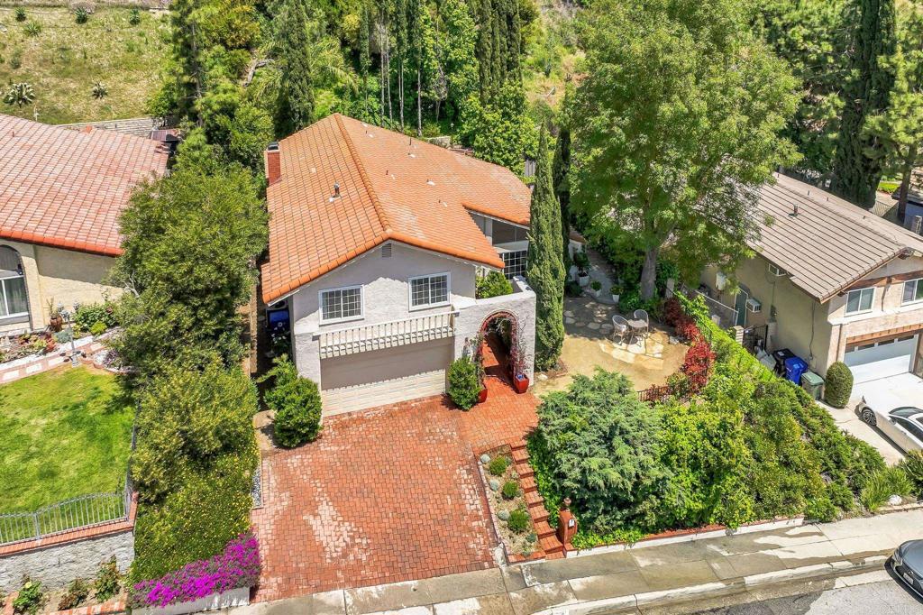 2709 Ridgepine Drive