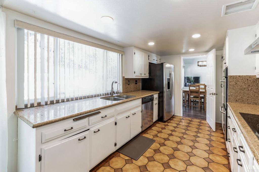 2709 Ridgepine Drive