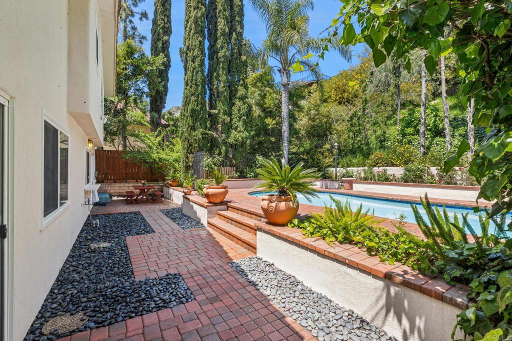 2709 Ridgepine Drive