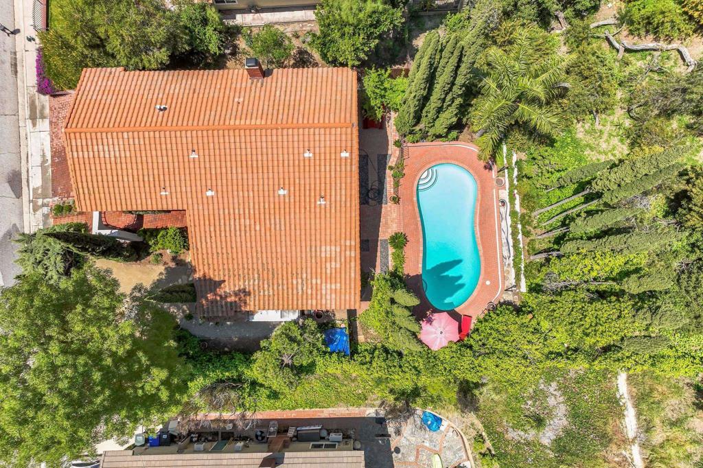 2709 Ridgepine Drive