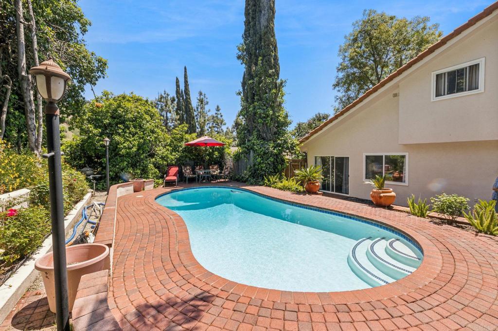 2709 Ridgepine Drive