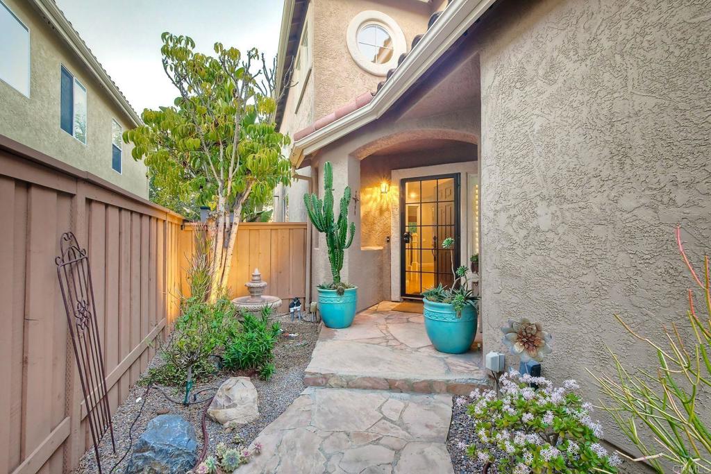 11562 Tree Hollow Lane