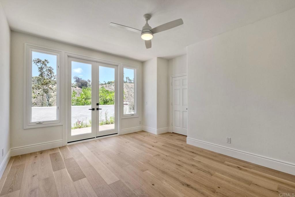 6039 Calle Camposeco