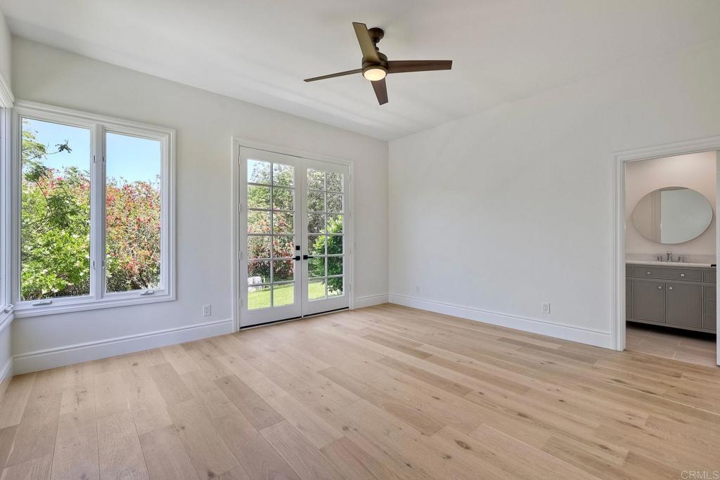 6039 Calle Camposeco