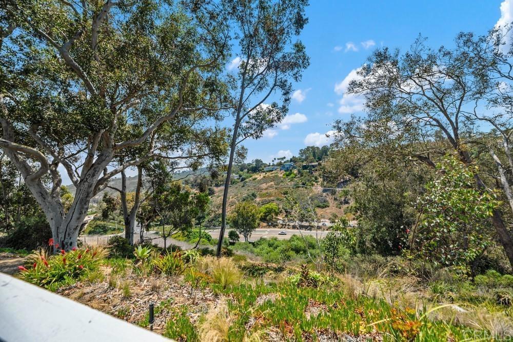 8004 Caminito Gianna