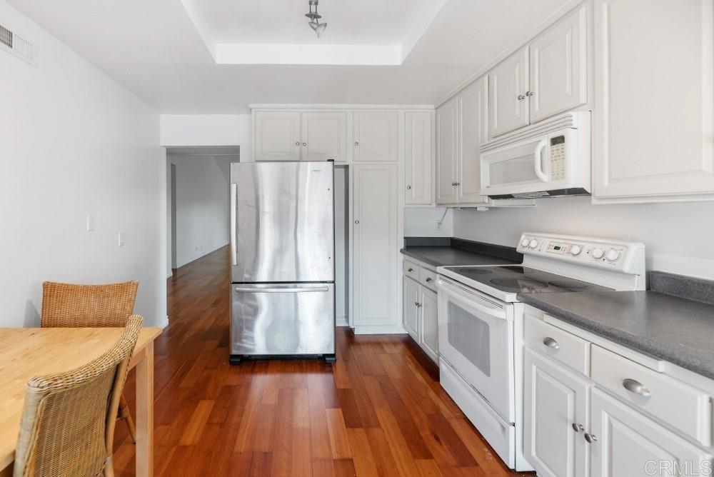 8004 Caminito Gianna