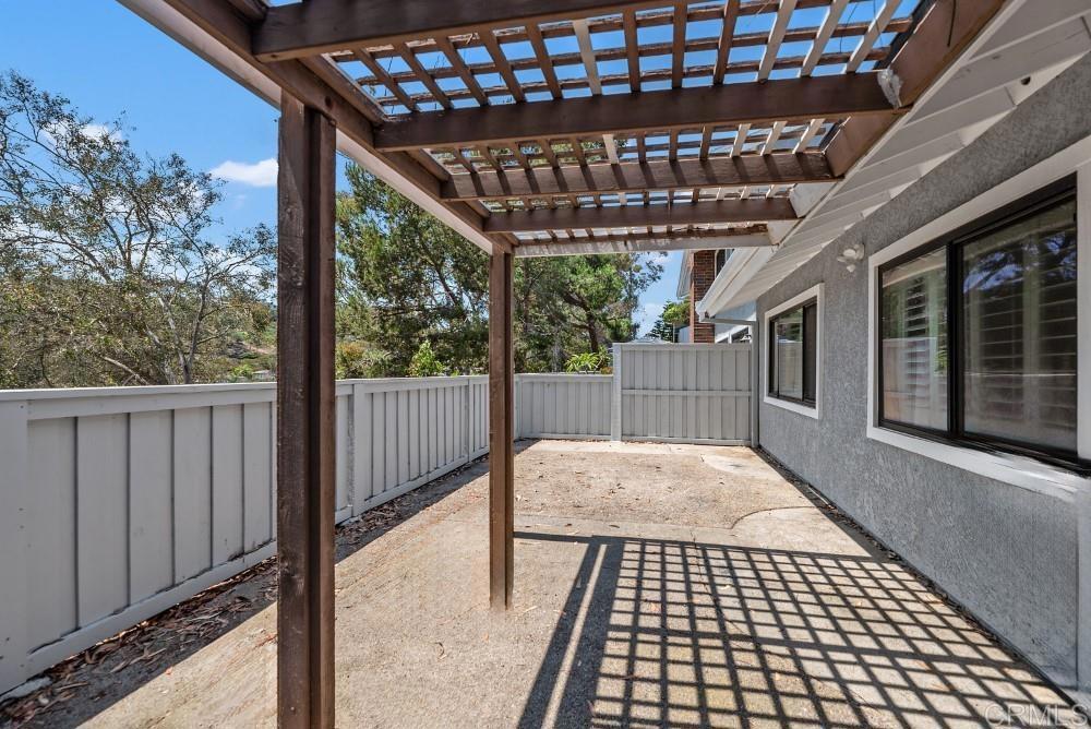 8004 Caminito Gianna