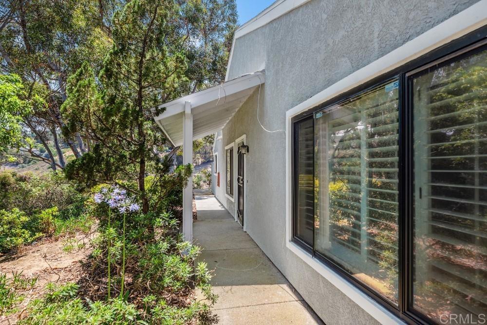 8004 Caminito Gianna