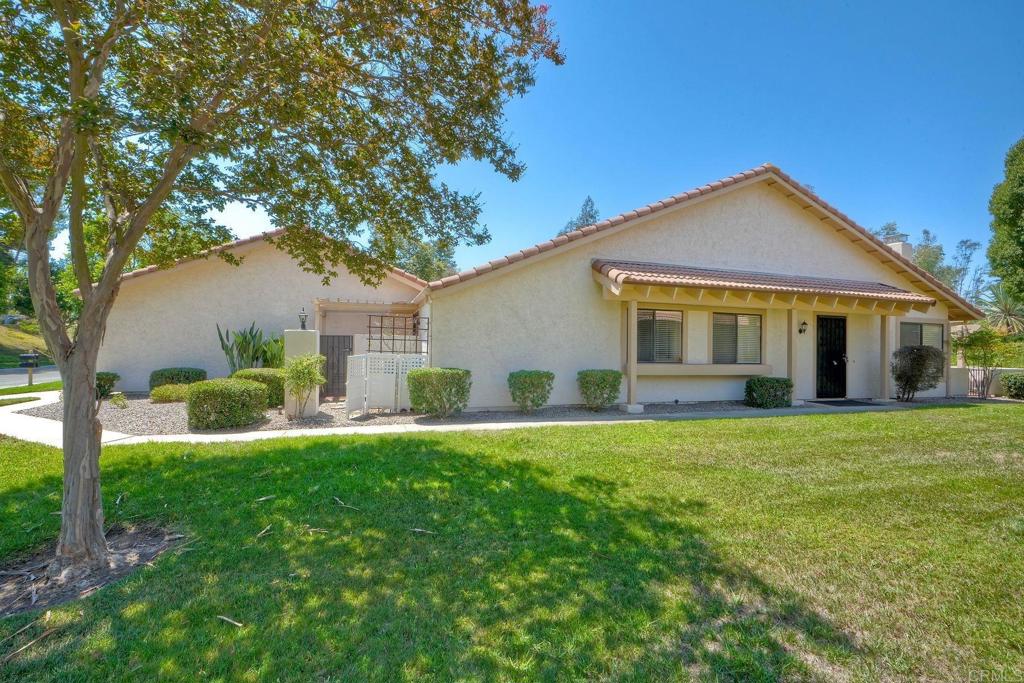 12732 Camino De La Breccia 9